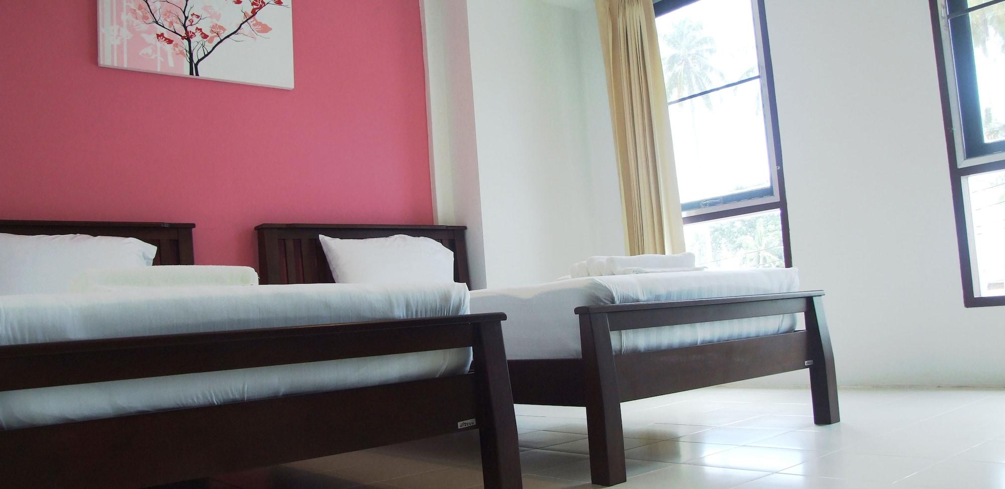 Ivory Phi Phi Island Hostel Bagian luar foto